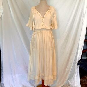 MISSLOOK Cream Peasant Dress
